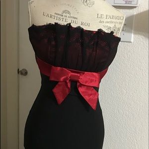 Cute little black dress